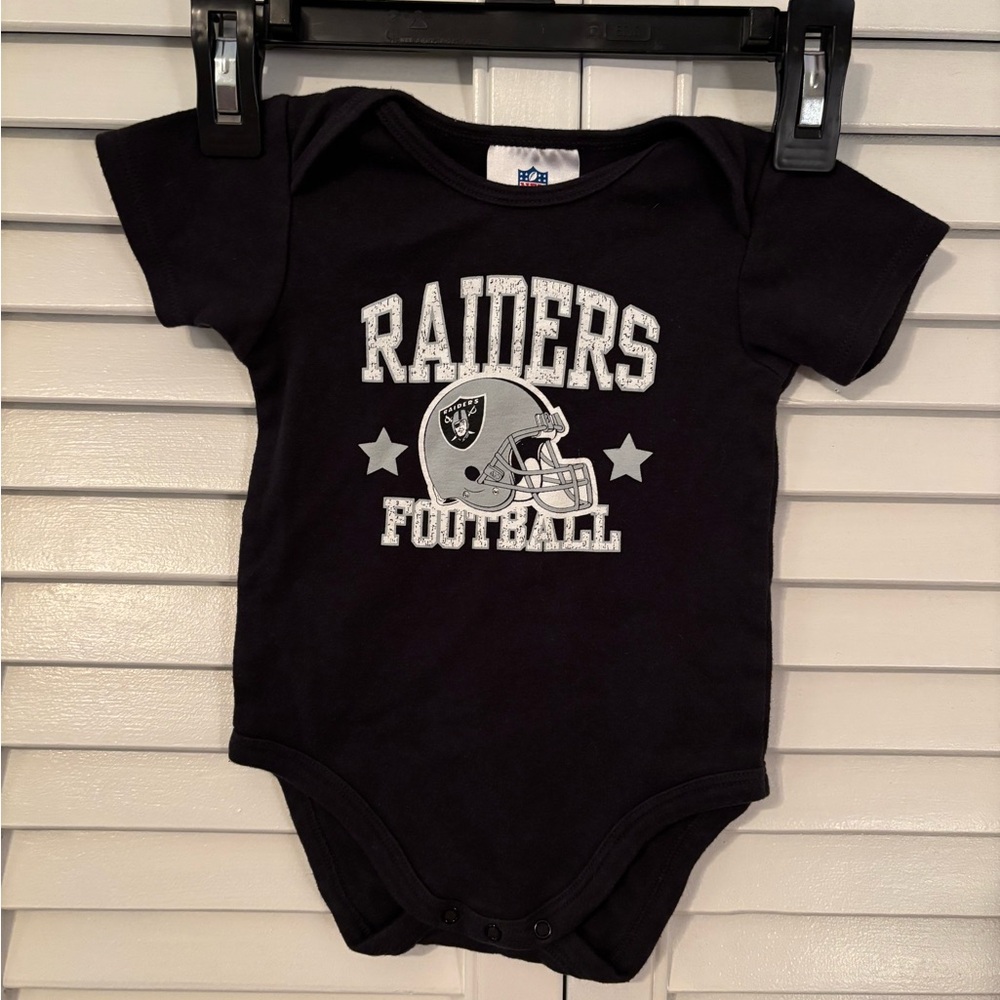 Las Vegas Raiders NFL 3-6 months Black Onesie